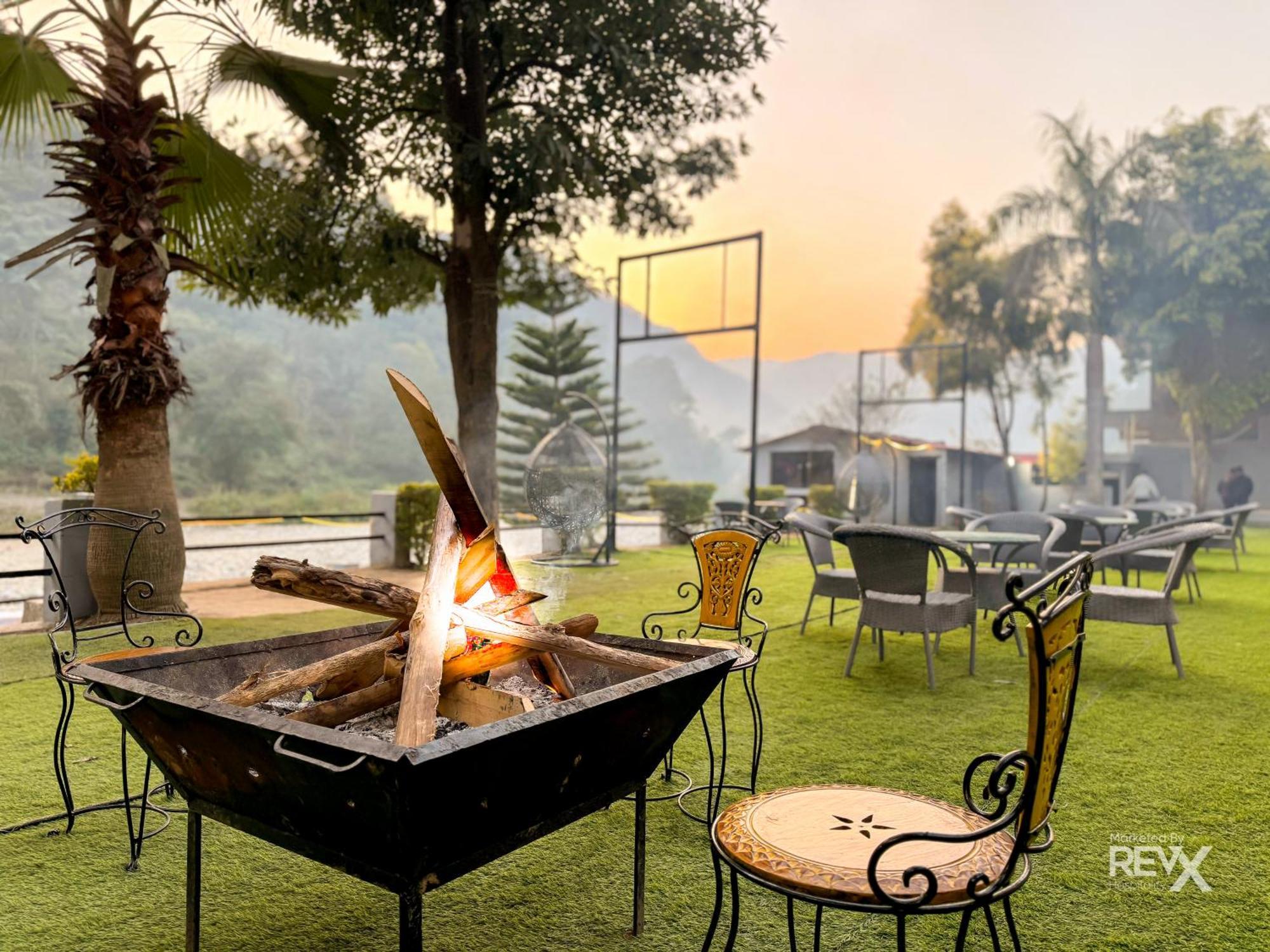 Euphoric River Resort Rishīkesh Exterior foto